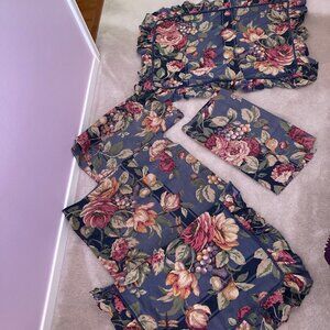 Short Curtain Valances and Pillow Shams Set